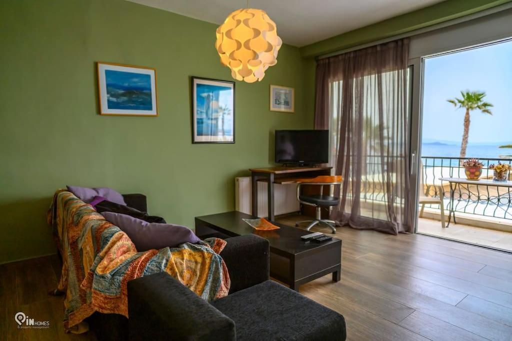 Spiros Seaside House With View Апартаменты *
