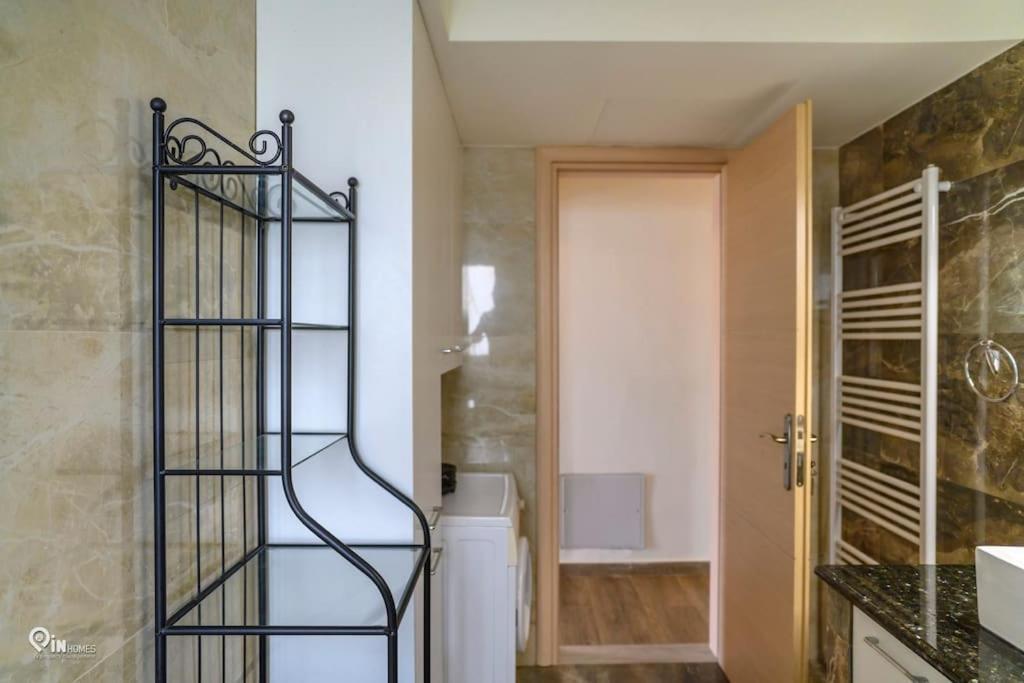 Spiros Seaside House With View Apartment